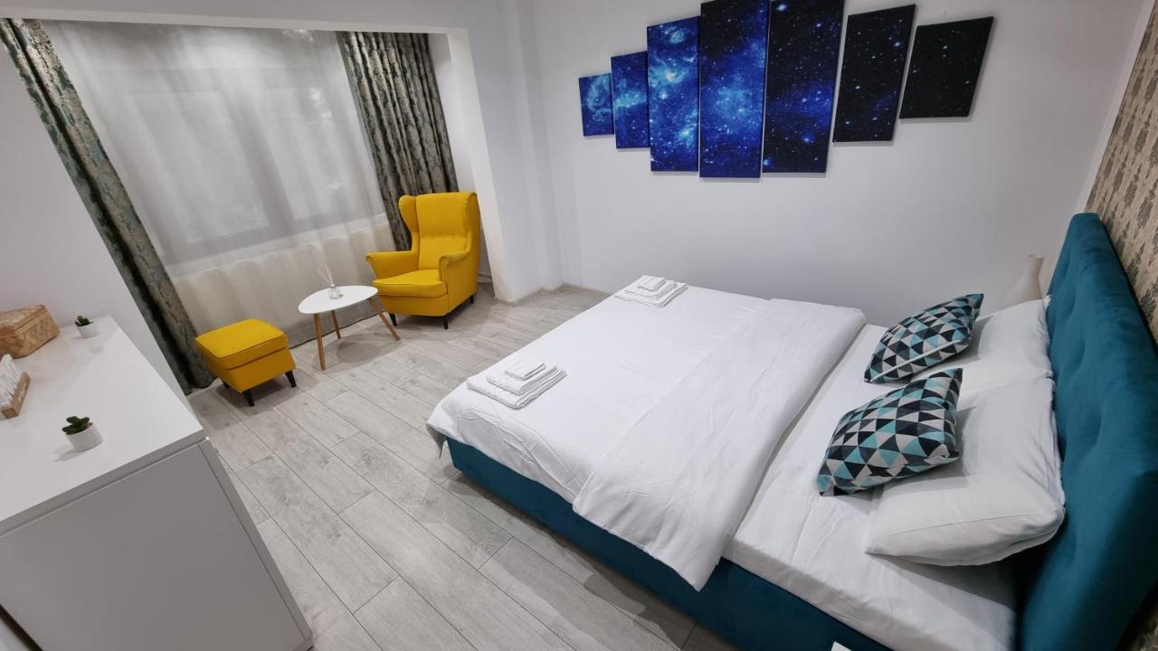 Stone Bridge Apartment Iasi Bagian luar foto